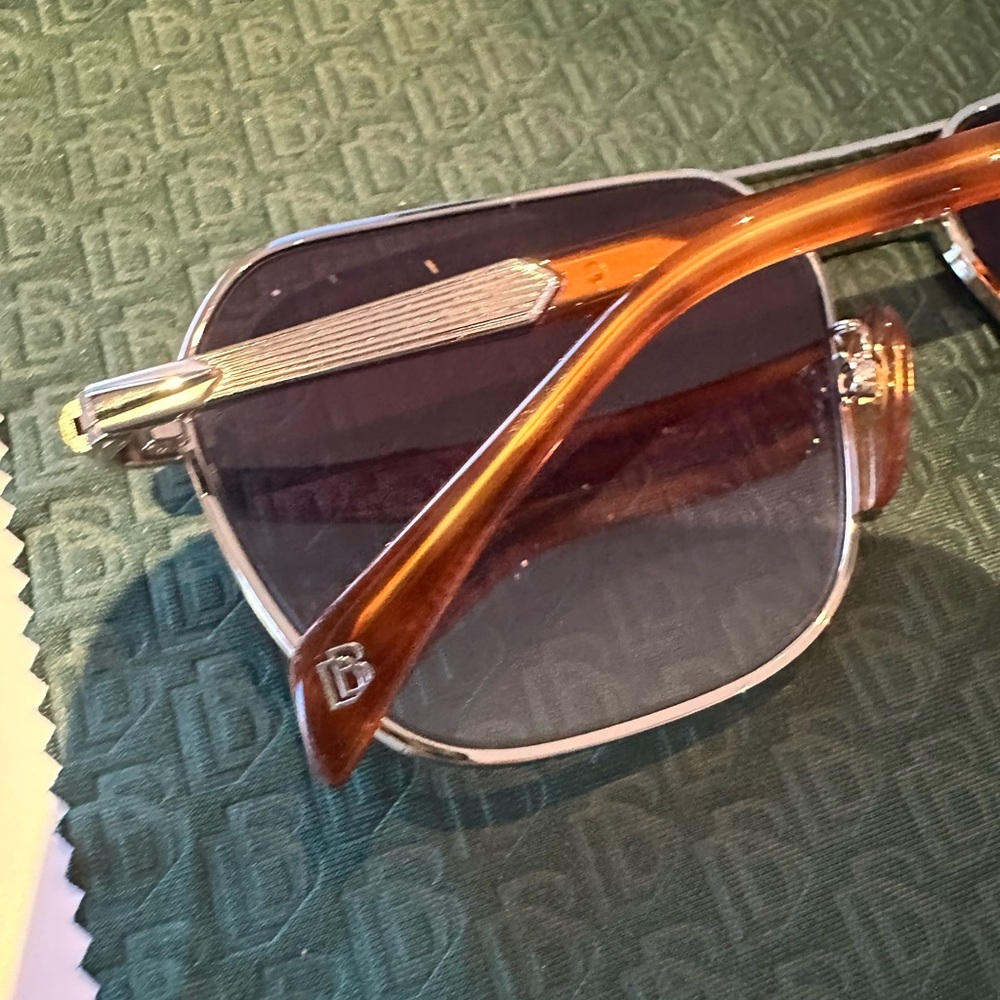 David Beckham Stylish Silver Sunglasses - Picture 5 of 5